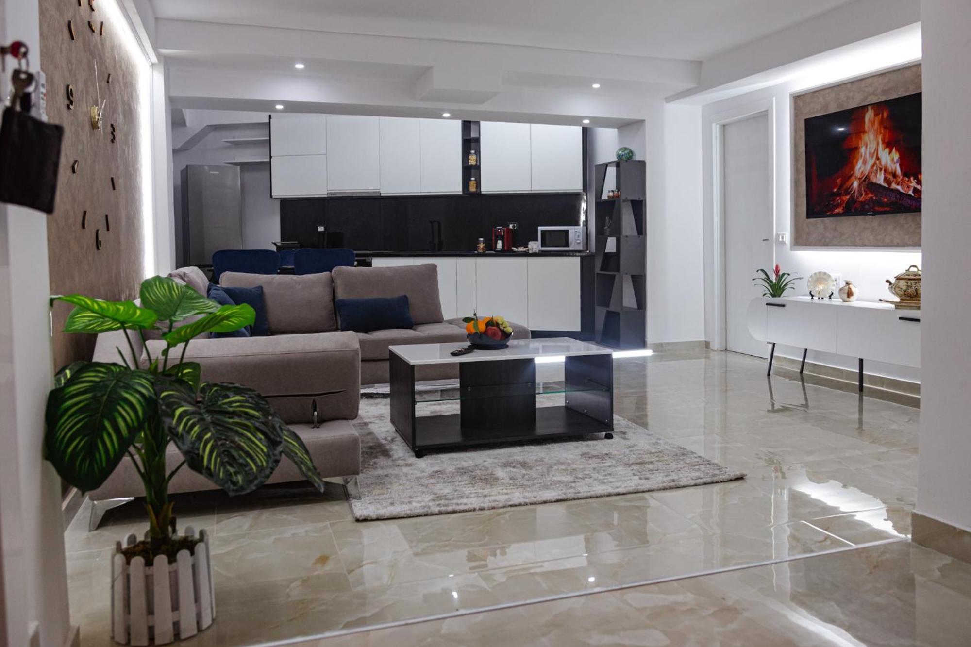 Mon Prive Apartment Tirana Esterno foto