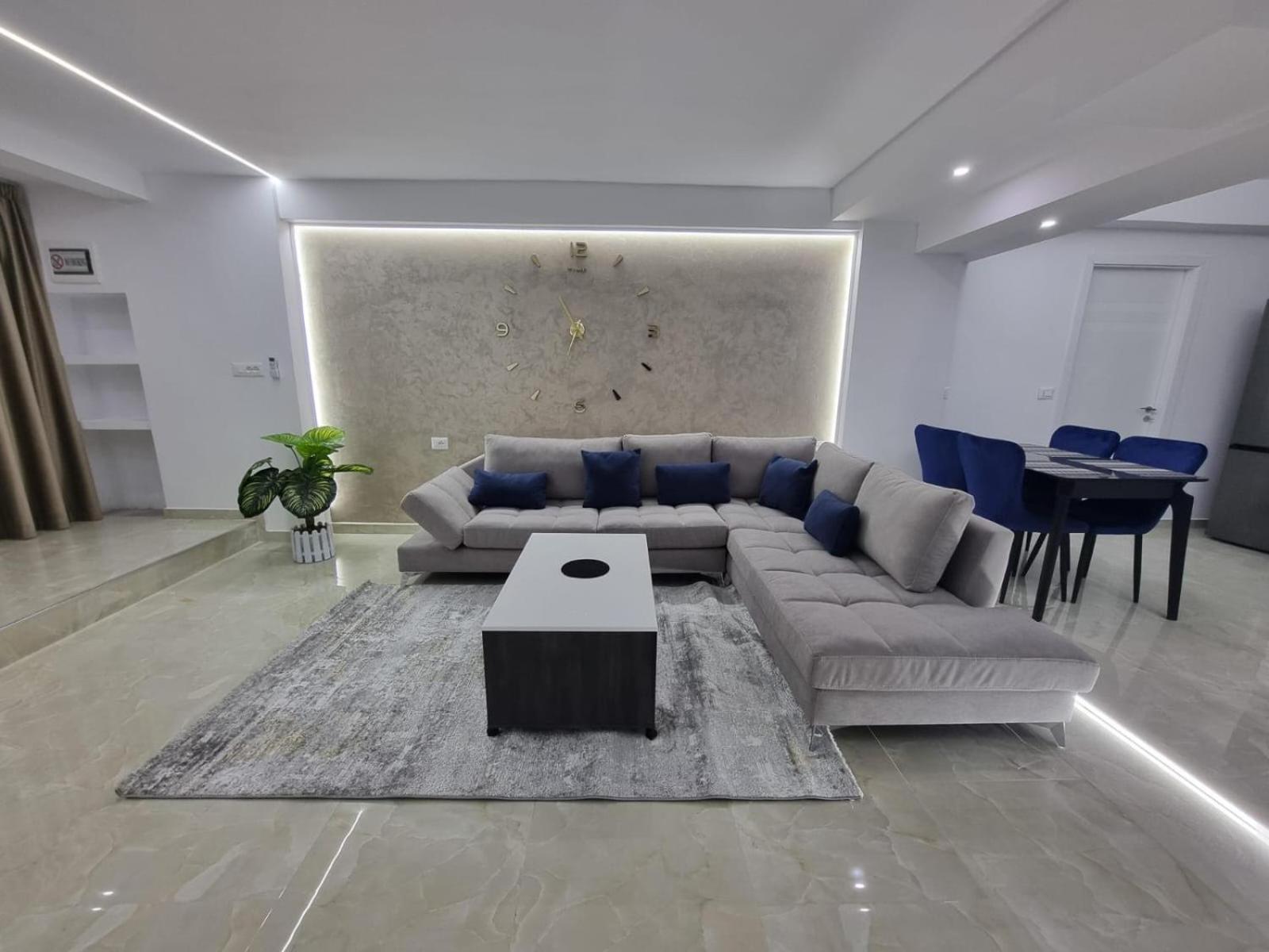 Mon Prive Apartment Tirana Esterno foto