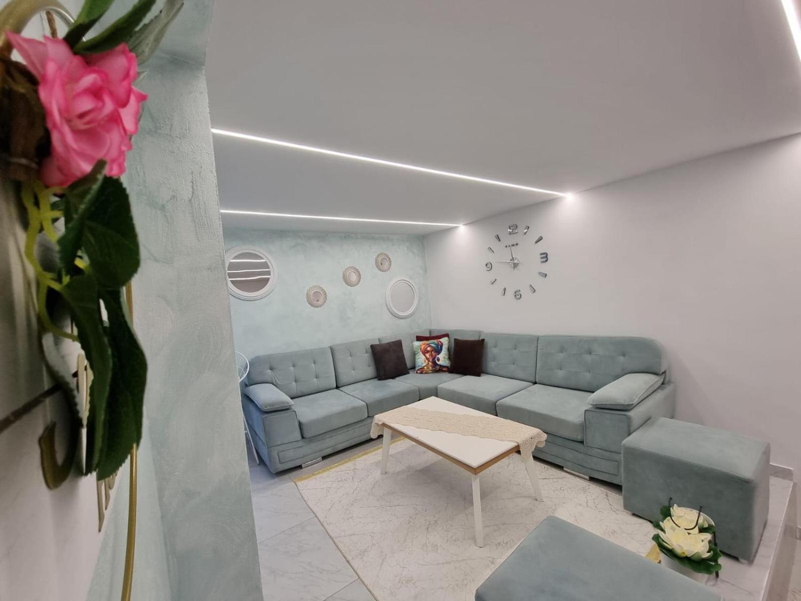 Mon Prive Apartment Tirana Esterno foto