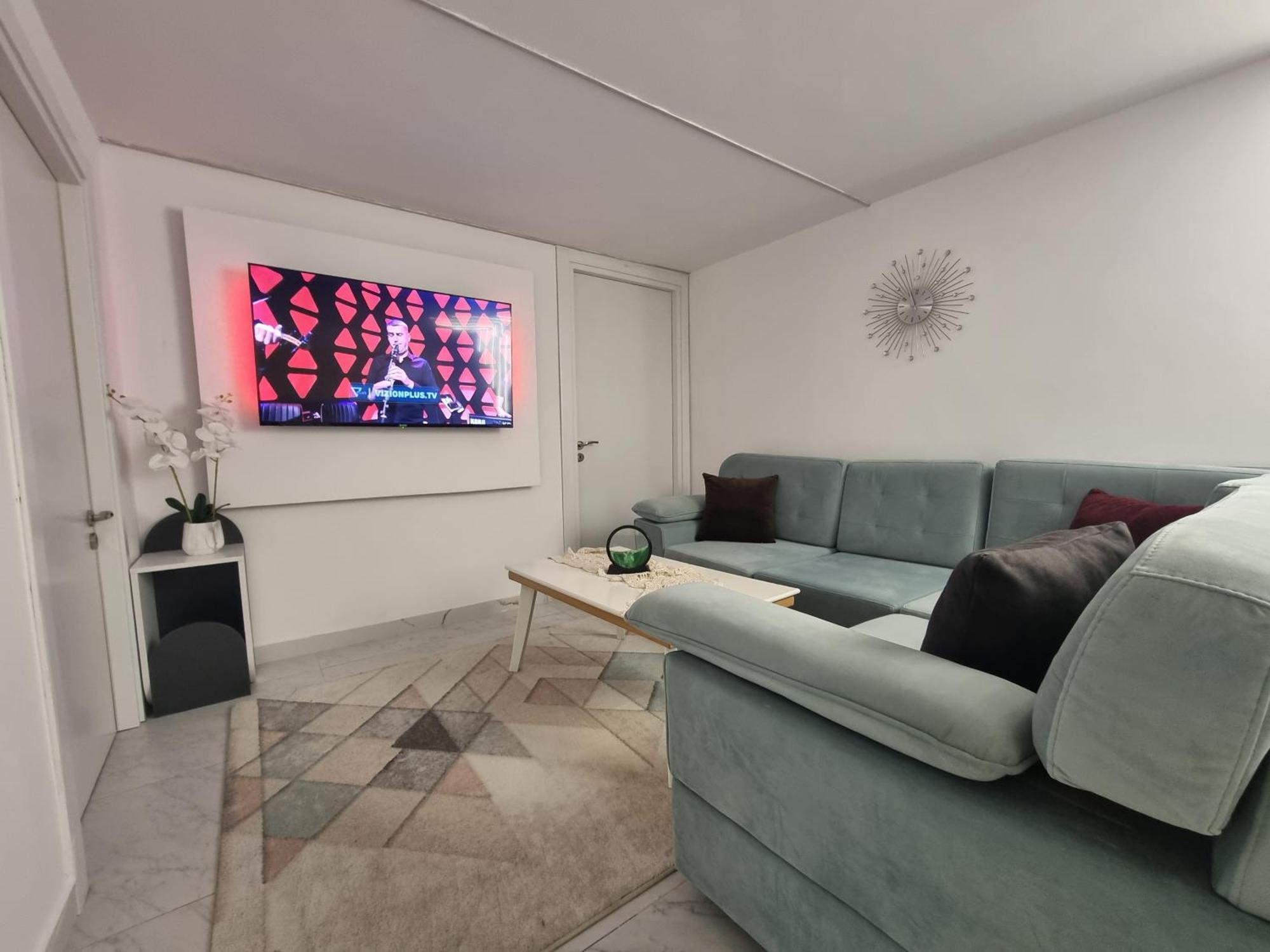 Mon Prive Apartment Tirana Esterno foto